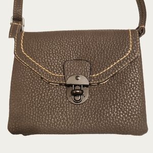 22 Tote Elegant Brown Vegan Pebbled Leather Crossbody Bag NWT